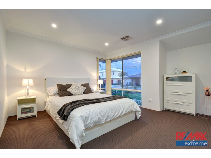 9 Farnese Way, Banksia Grove WA 6031