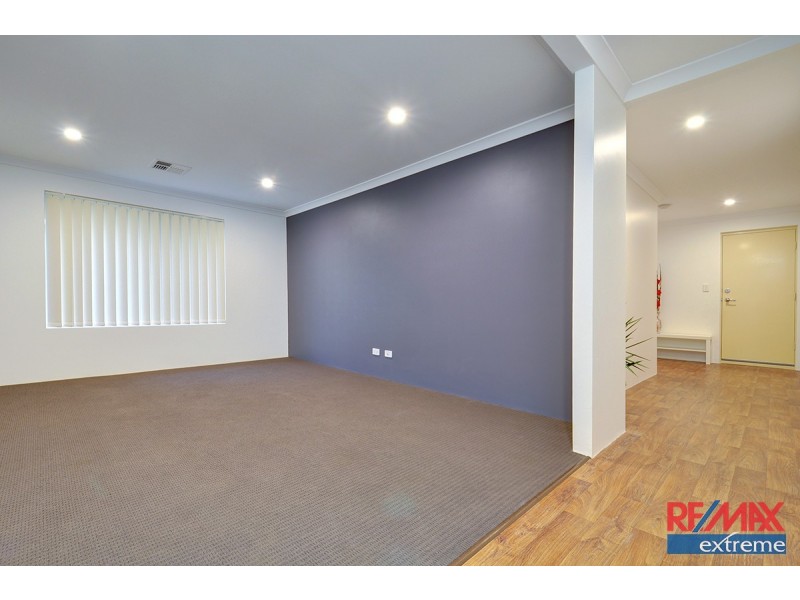 9 Farnese Way, Banksia Grove WA 6031