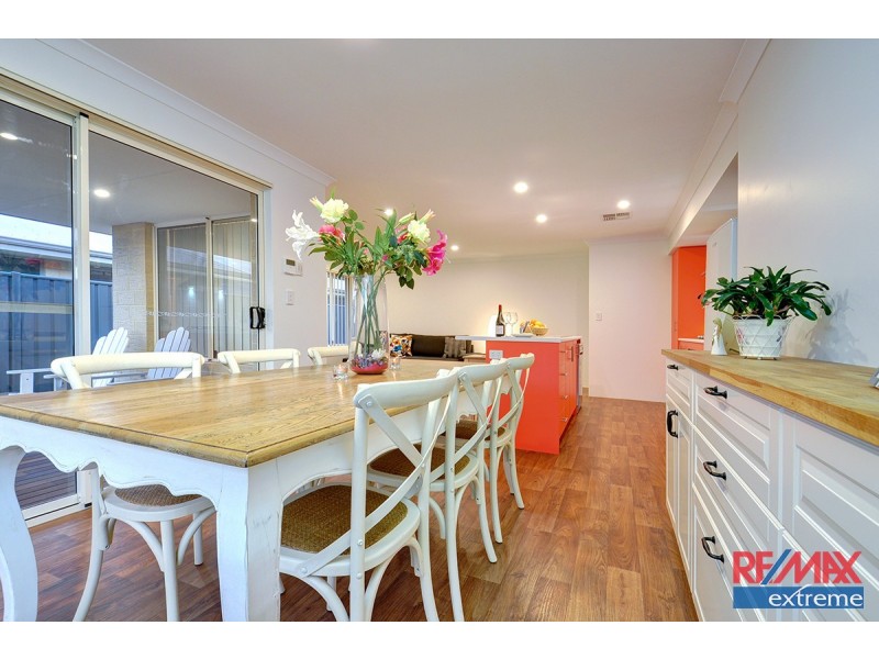9 Farnese Way, Banksia Grove WA 6031