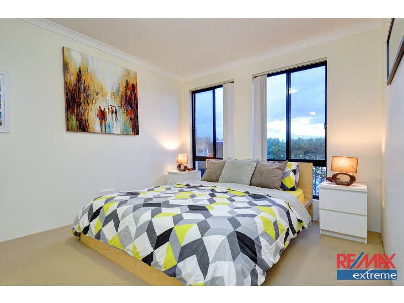 9 Glasshouse Drive, Banksia Grove WA 6031