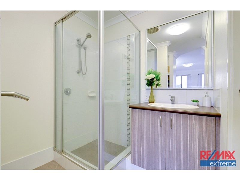 9 Glasshouse Drive, Banksia Grove WA 6031