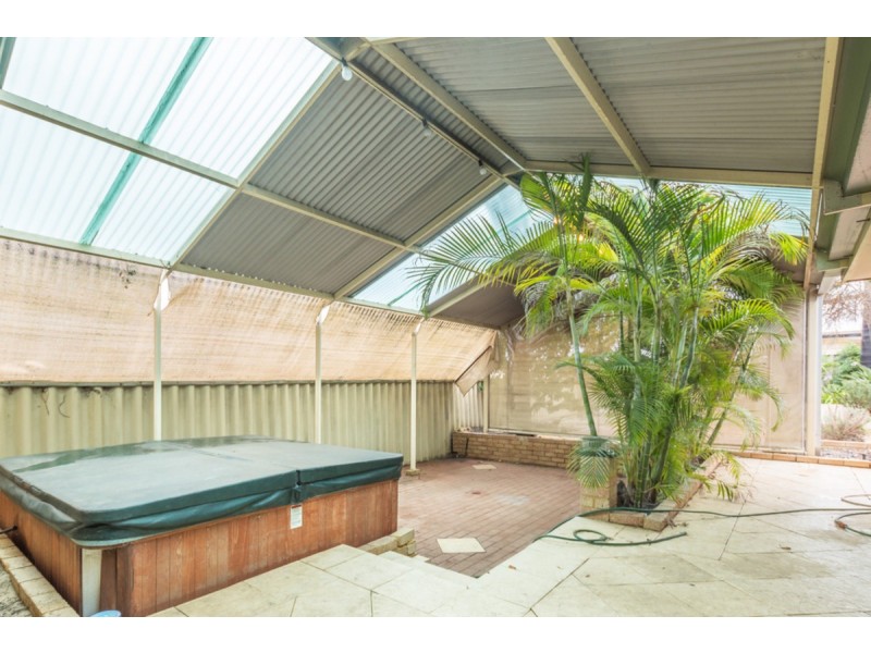 5 Danja Rise, Hocking WA 6065