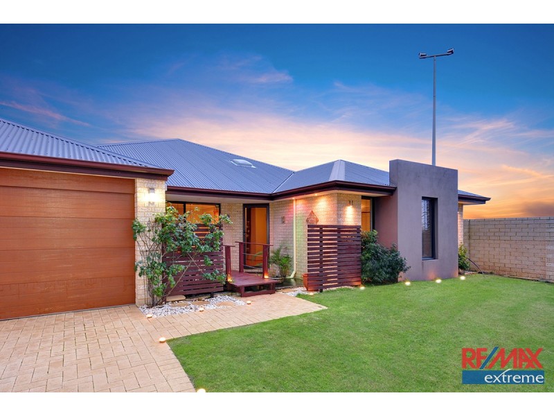 17 Mulgrave Loop, Mindarie WA 6030