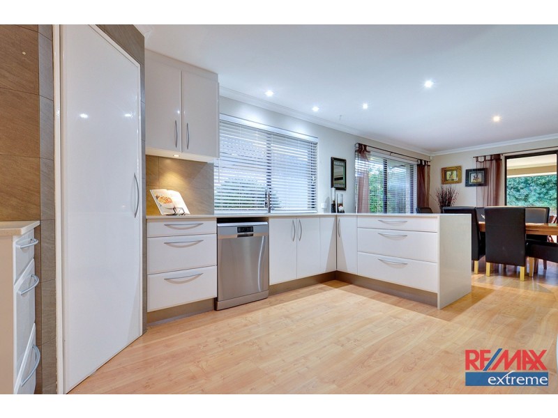 17 Mulgrave Loop, Mindarie WA 6030