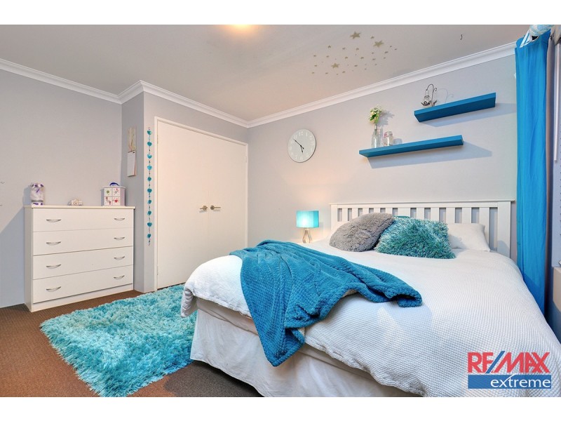 17 Mulgrave Loop, Mindarie WA 6030