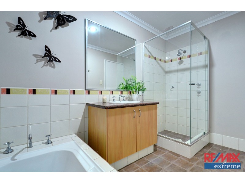 17 Mulgrave Loop, Mindarie WA 6030