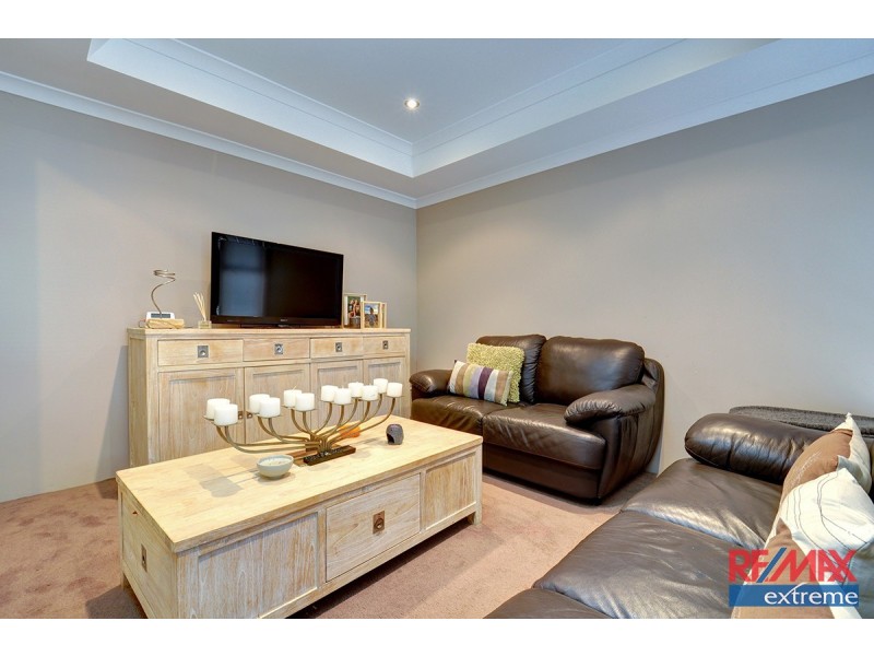 9 Anthus Lane, Tapping WA 6065