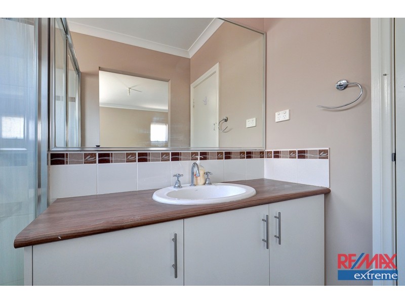 9 Anthus Lane, Tapping WA 6065