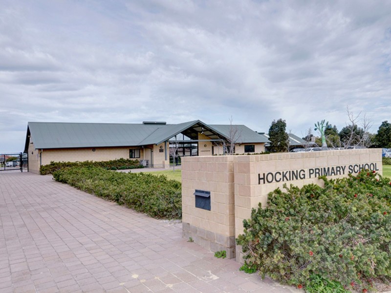 3 Verteramo Way, Hocking WA 6065