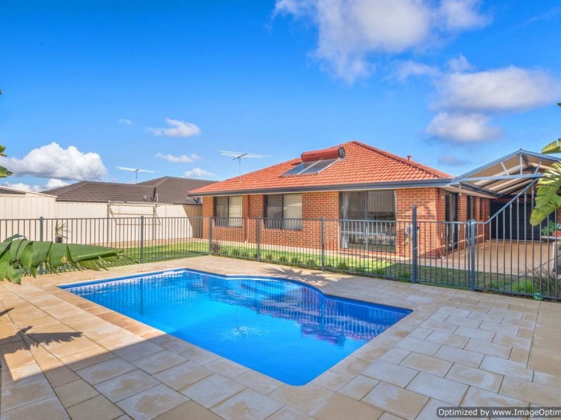 33 Kareela Meander, Tapping WA 6065