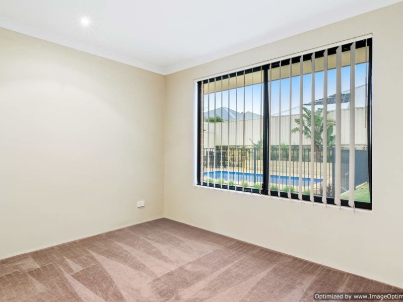 33 Kareela Meander, Tapping WA 6065