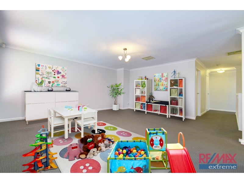 40 Fineview Crescent, Carramar WA 6031