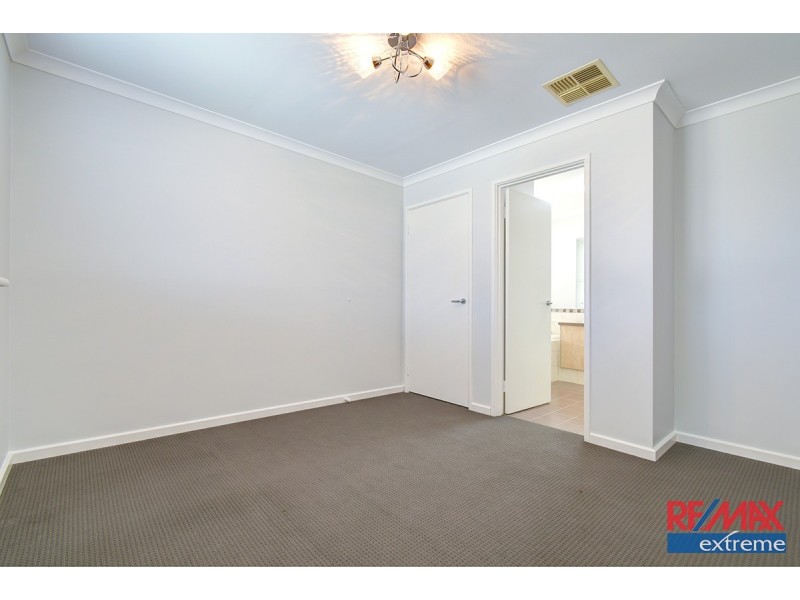 40 Fineview Crescent, Carramar WA 6031