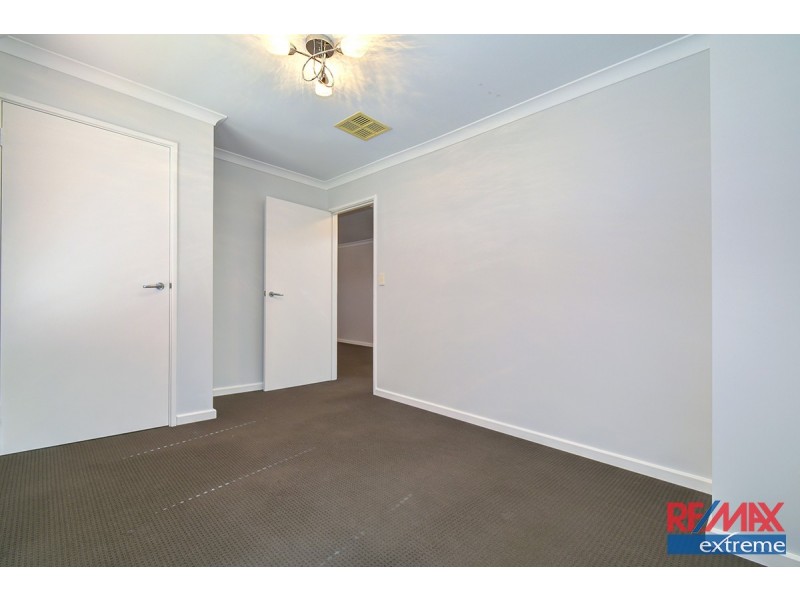 40 Fineview Crescent, Carramar WA 6031