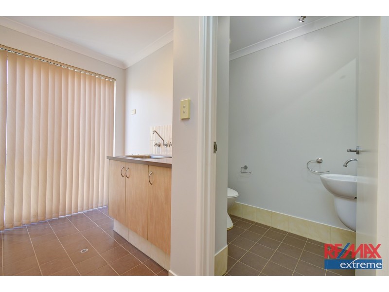 40 Fineview Crescent, Carramar WA 6031