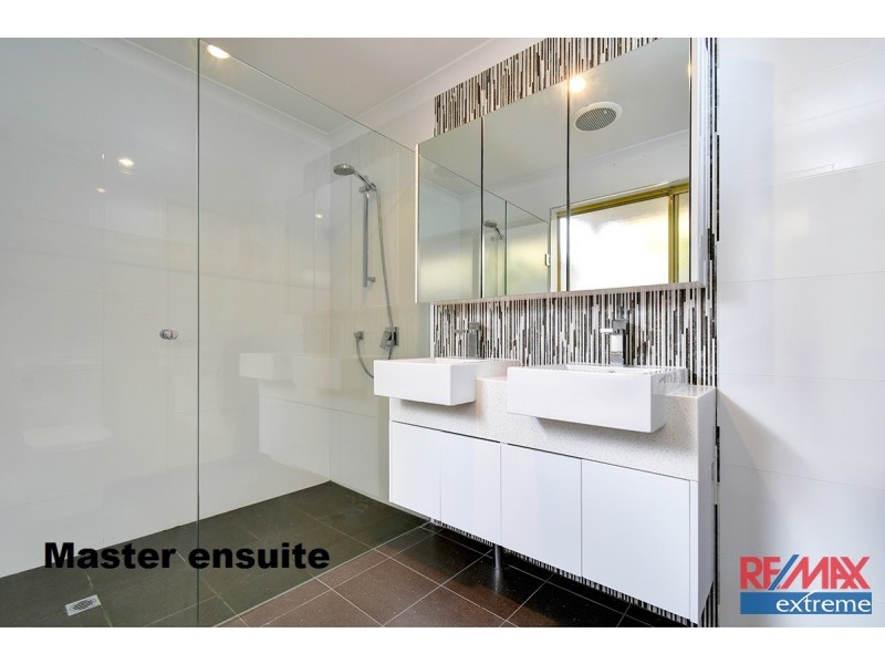 6 Rocnoke Lane, Currambine WA 6028