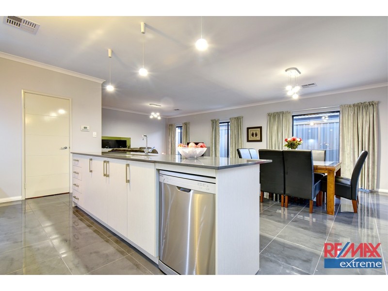 20 Elderiana Link, Banksia Grove WA 6031