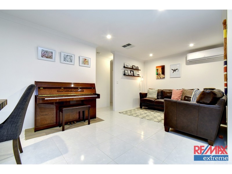 7 Farnese Way, Banksia Grove WA 6031