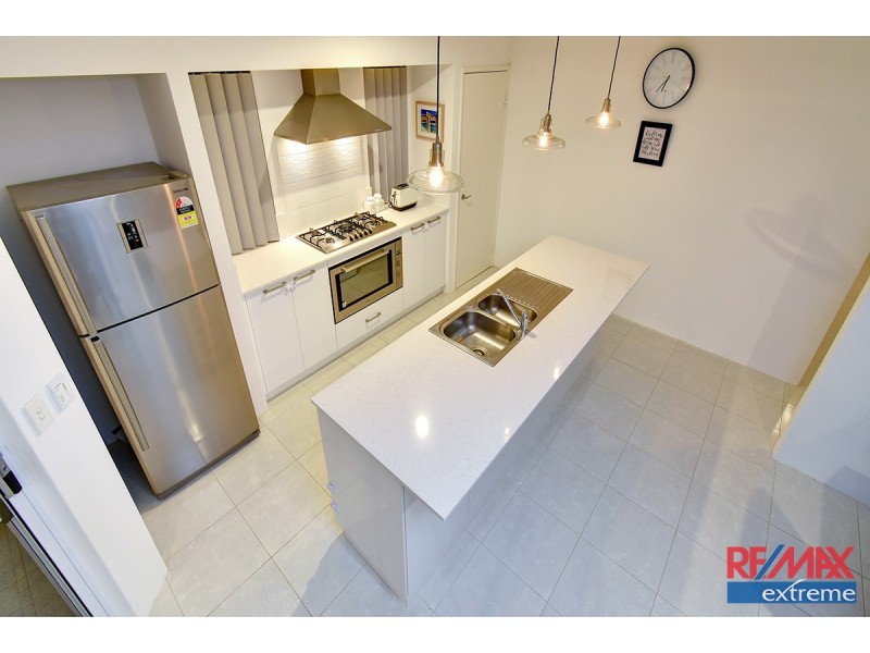 7 Farnese Way, Banksia Grove WA 6031