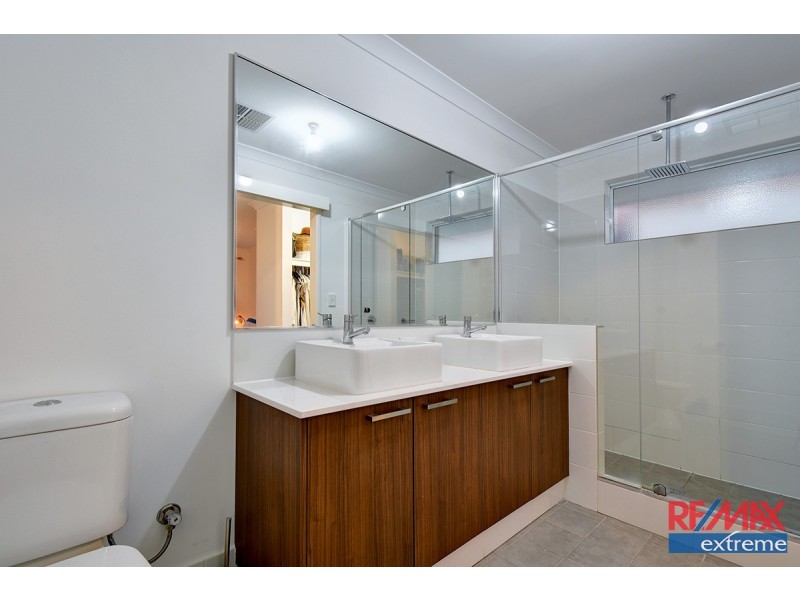 7 Farnese Way, Banksia Grove WA 6031