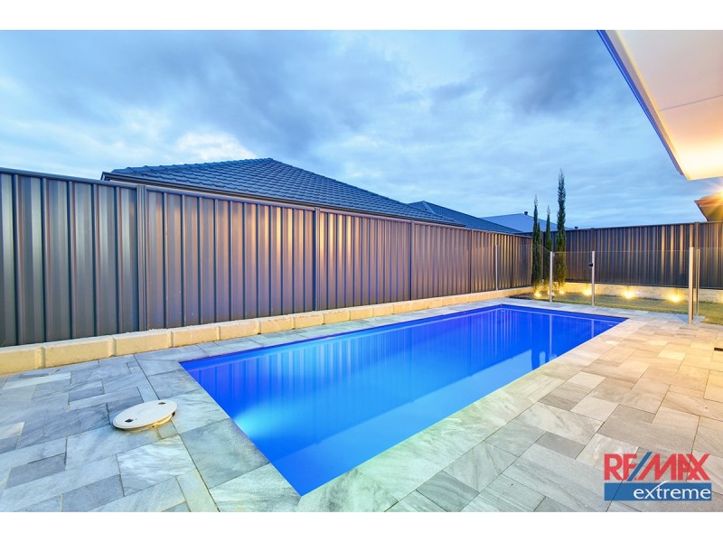 7 Farnese Way, Banksia Grove WA 6031