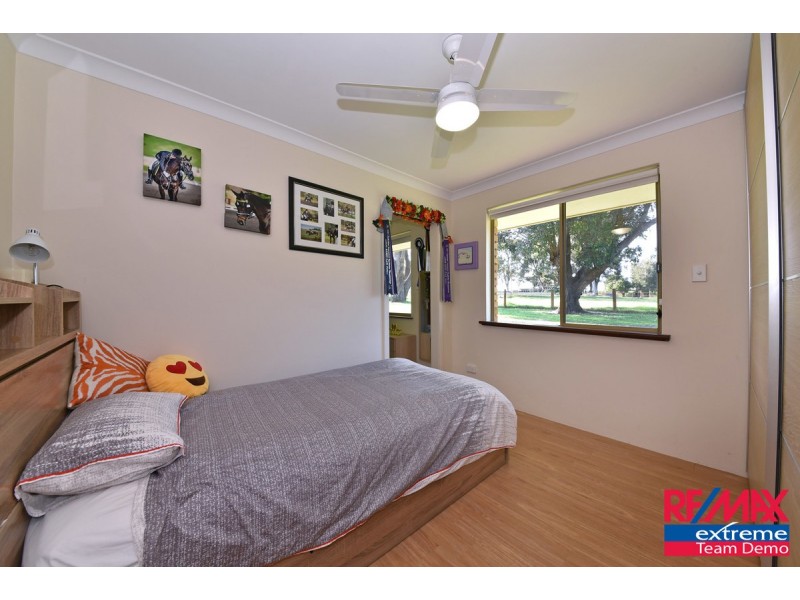 110 Greenvale Place, Mariginiup WA 6078