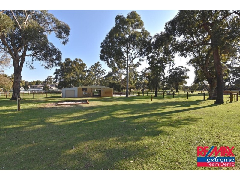 110 Greenvale Place, Mariginiup WA 6078