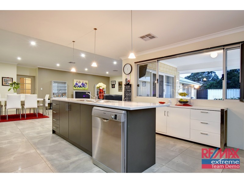 6 Tandara Fairway, Tapping WA 6065