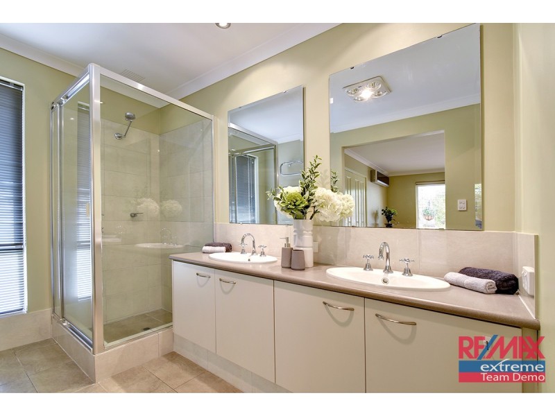 50 Da Vinci Drive, Tapping WA 6065