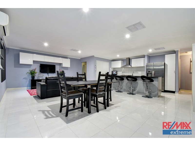 77 Leschenault Loop, Banksia Grove WA 6031