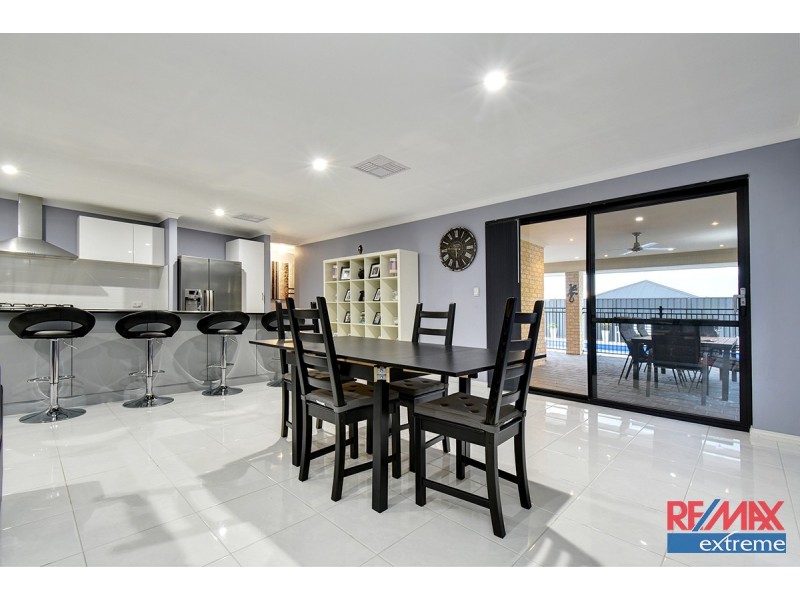 77 Leschenault Loop, Banksia Grove WA 6031