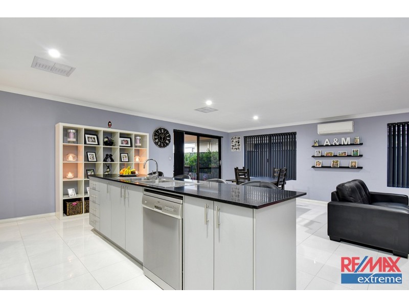 77 Leschenault Loop, Banksia Grove WA 6031