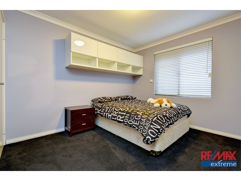 77 Leschenault Loop, Banksia Grove WA 6031