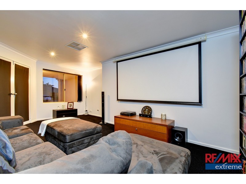 28 Merrang Circuit, Carramar WA 6031