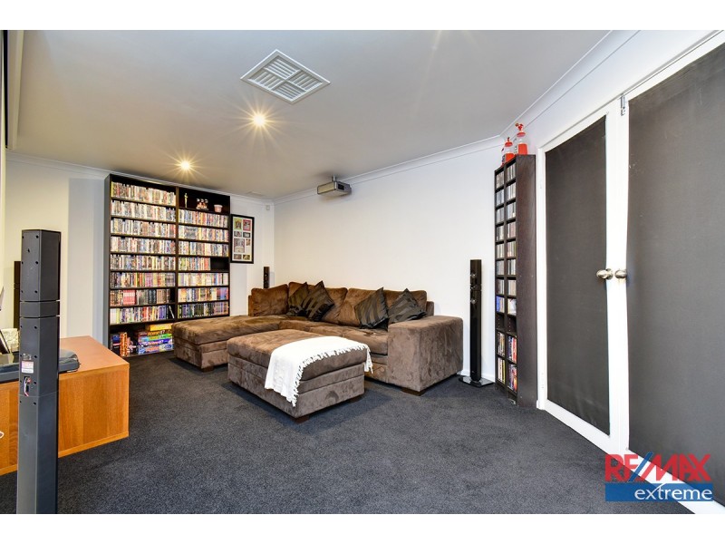 28 Merrang Circuit, Carramar WA 6031