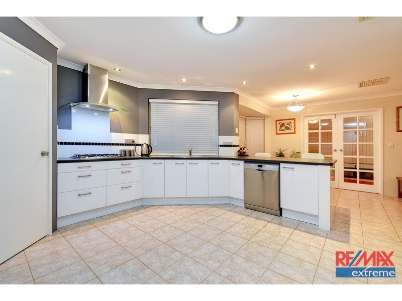 28 Merrang Circuit, Carramar WA 6031