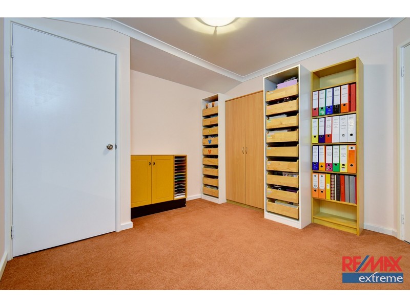 28 Merrang Circuit, Carramar WA 6031