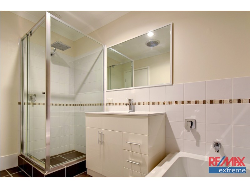 28 Merrang Circuit, Carramar WA 6031