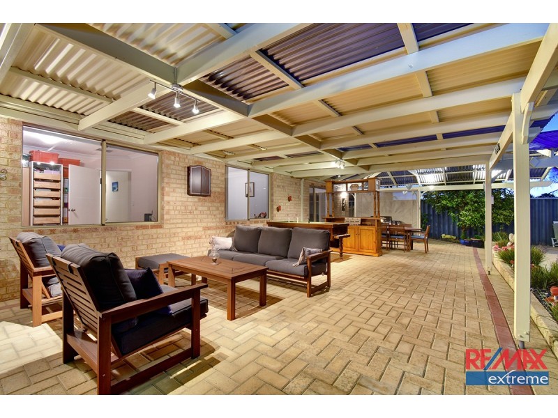 28 Merrang Circuit, Carramar WA 6031