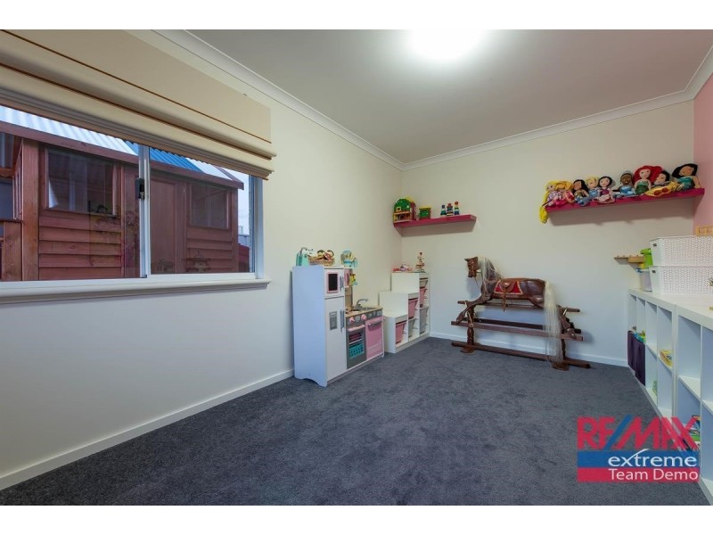 43 Rosinski Circle, Tapping WA 6065