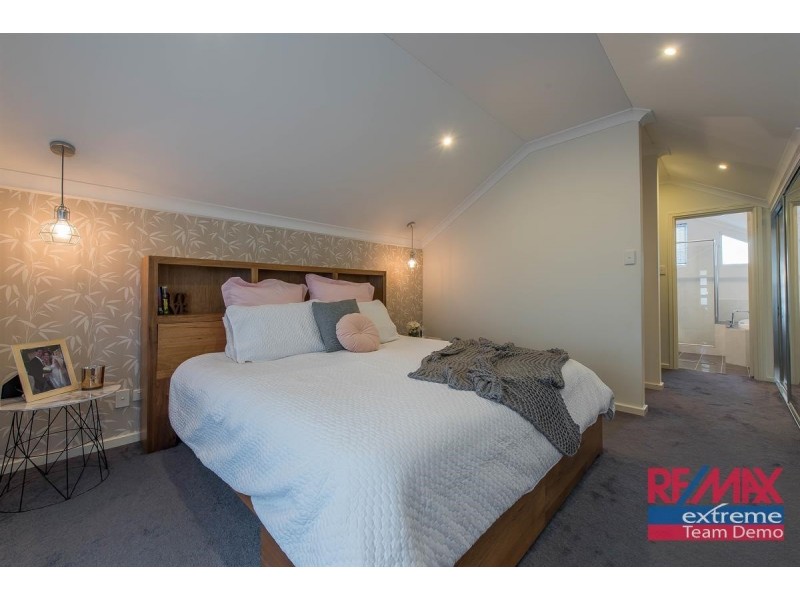 43 Rosinski Circle, Tapping WA 6065