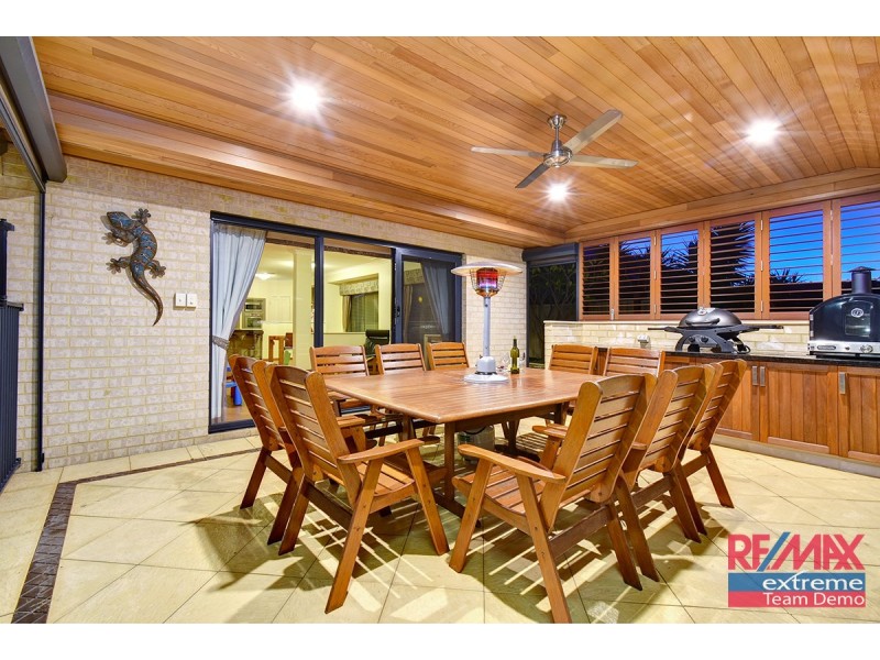 33 Champaigne Drive, Tapping WA 6065