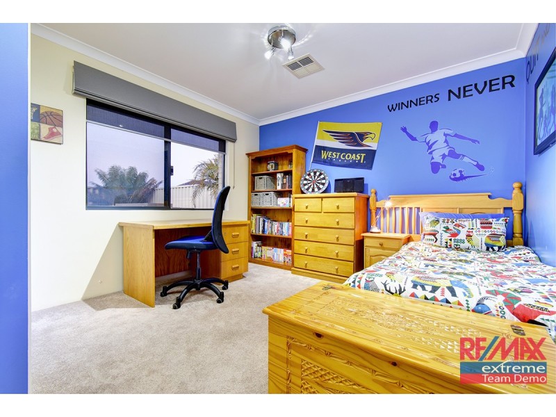 33 Champaigne Drive, Tapping WA 6065