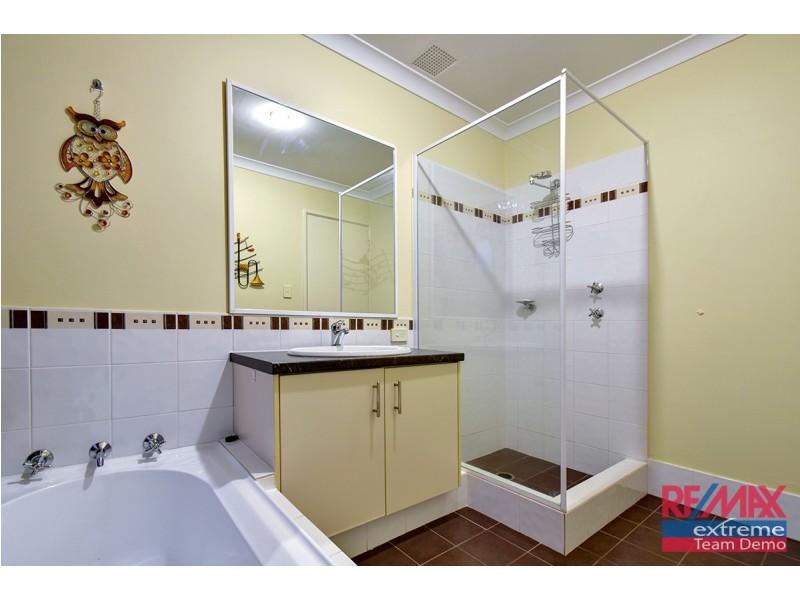 33 Champaigne Drive, Tapping WA 6065