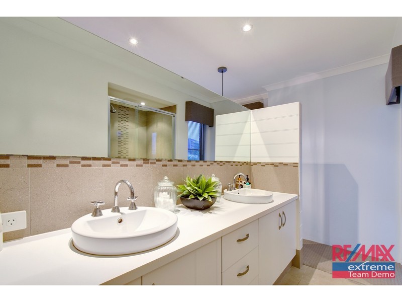 21 Naismith Road, Tapping WA 6065