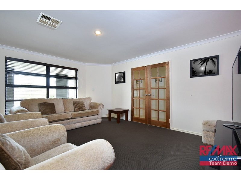 5 Cozens Road, Tapping WA 6065