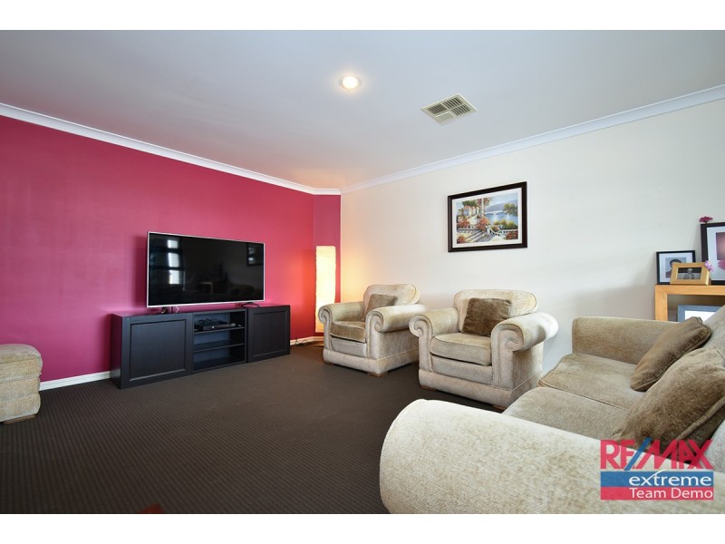 5 Cozens Road, Tapping WA 6065