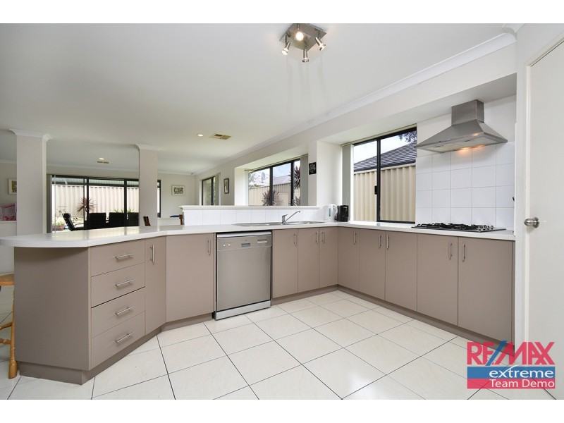 5 Cozens Road, Tapping WA 6065