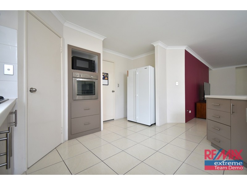 5 Cozens Road, Tapping WA 6065