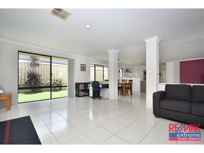 5 Cozens Road, Tapping WA 6065
